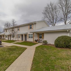 External view of The Savoy Apartments, located in Cartersville, GA