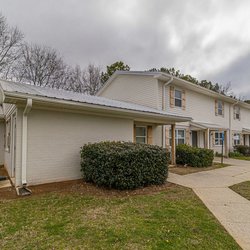 External view of The Savoy Apartments, located in Cartersville, GA