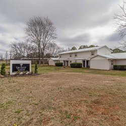 Entrance to The Savoy Apartments, located in Cartersville, GA