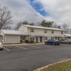 External view of The Savoy Apartments, located in Cartersville, GA