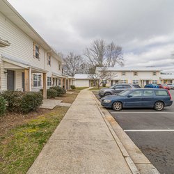 External view of The Savoy Apartments, located in Cartersville, GA