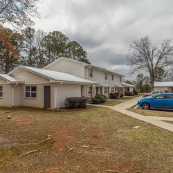 External view of The Savoy Apartments, located in Cartersville, GA