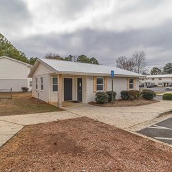 External view of The Savoy Apartments, located in Cartersville, GA