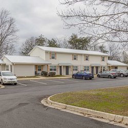 External view of The Savoy Apartments, located in Cartersville, GA